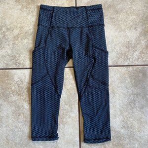Lululemon Pants Womens 4 Leggings Capri Workout Athletic Yoga Active Blue